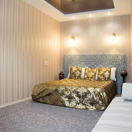 דנייפרופטרובסק Apartment Lux Near Most-City מראה חיצוני תמונה
