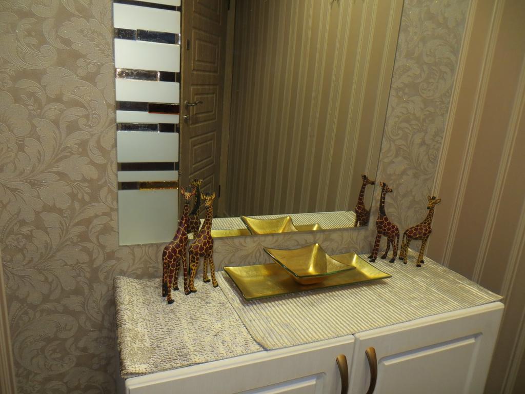 דנייפרופטרובסק Apartment Lux Near Most-City מראה חיצוני תמונה