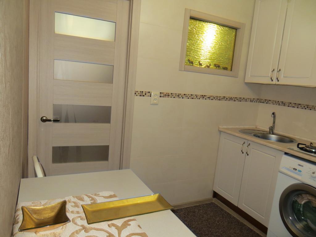 דנייפרופטרובסק Apartment Lux Near Most-City מראה חיצוני תמונה